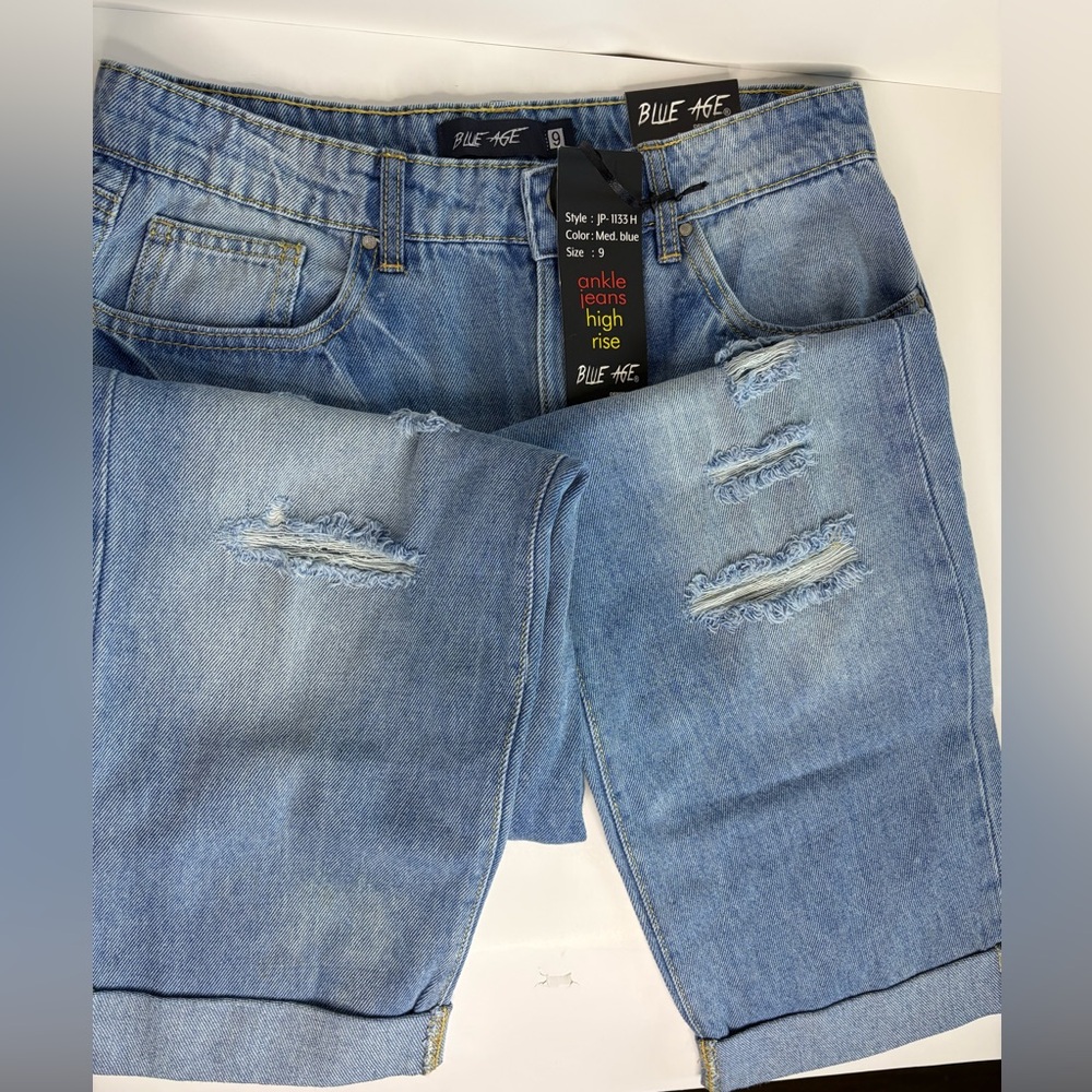 Blue Age Denim NWT Women’s High-Rise Ankle Jeans in Light Blue